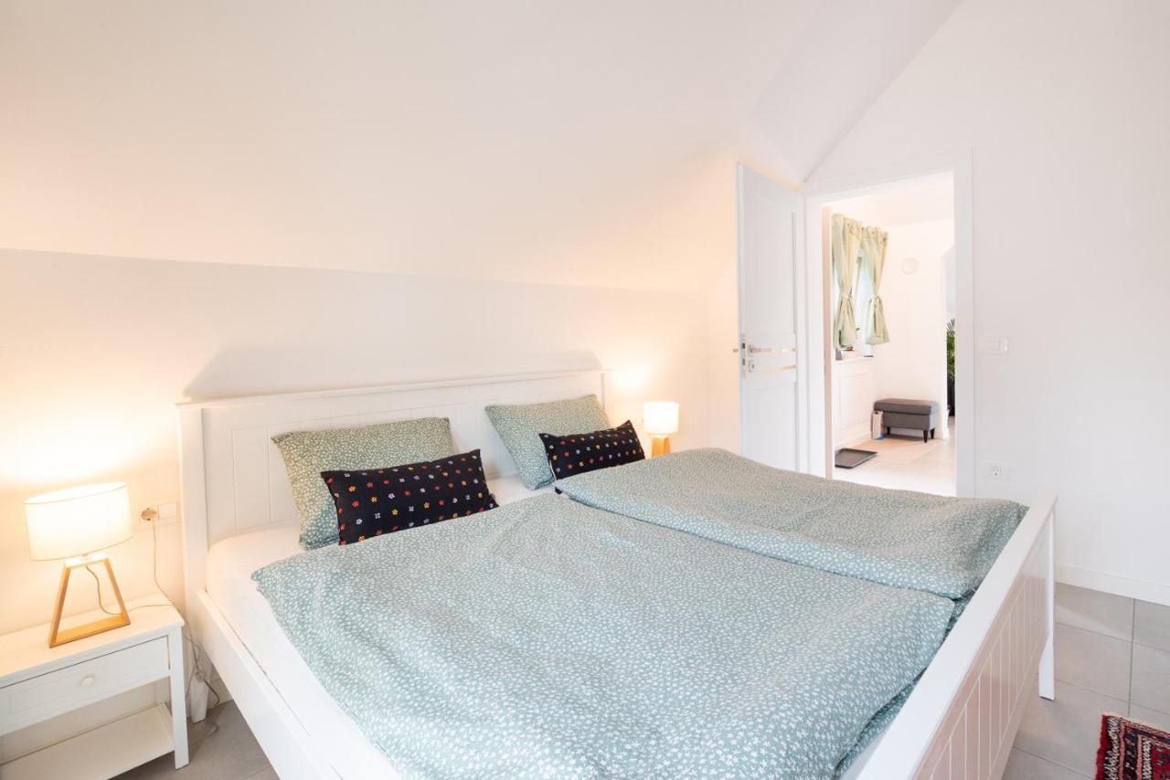 Apple Tree Apartment ブレッド エクステリア 写真